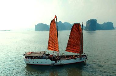 Nang Tien Day Cruise Halong Bay