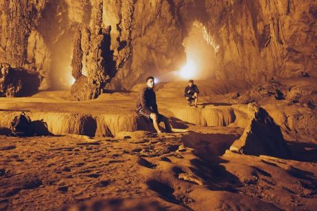 Nguom Ngao Cave