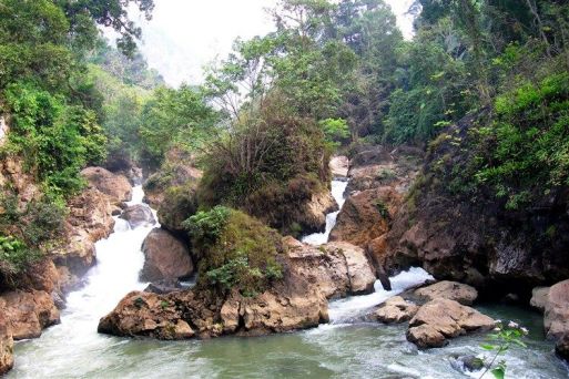 Dau Dang Waterfall